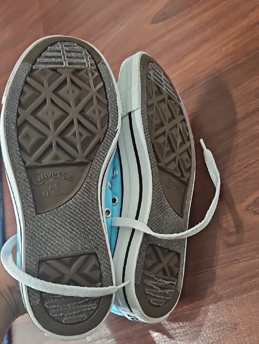 Converse Low Top Sneakers in Light Blue and White - Picture 4 of 5